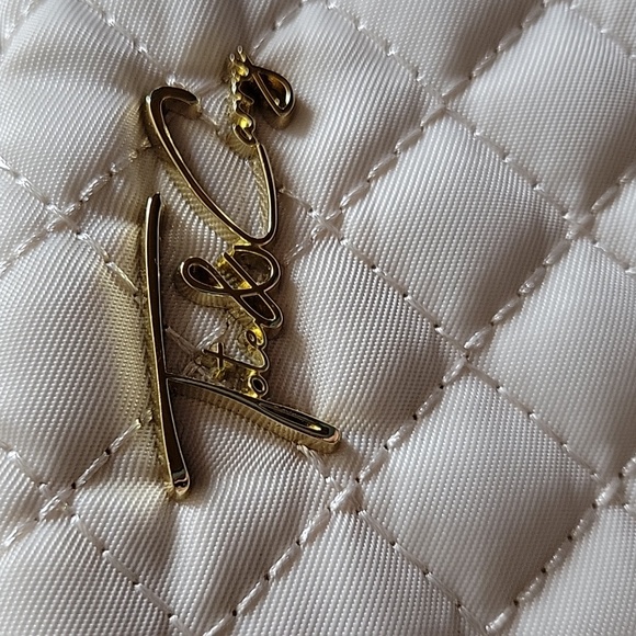 Tote & Carry NWT Beige White Quilted Nylon Crossbody Messenger Bag - Picture 5 of 15